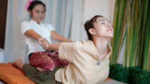 Découvrez les bienfaits du massage thaïlandais pour votre bien-être naturajoa.com